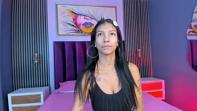 LauraAristizabal online show from 03-11-25, 12:50