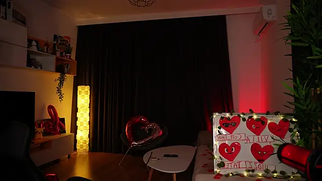 ShyNdWild online show from 02-14-25, 07:44