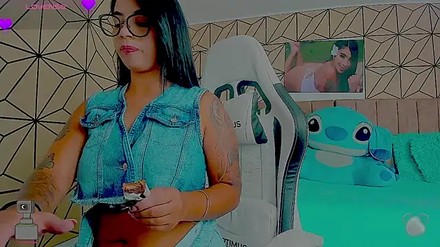 vane lopez  online show from 03-25-26, 08:37