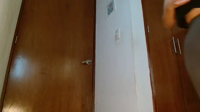 MINI Petite online show from 04-16-26, 05:25