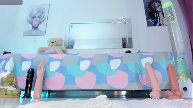 miaa-lee online show from 01-03-25, 04:55