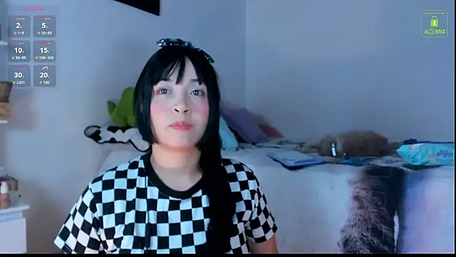 miaa-lee online show from 10-28-25, 02:26