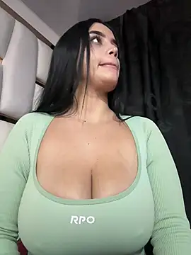 perla kem  online show from 02-05-26, 02:49