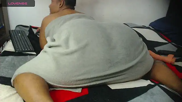 Snapshot of Sexy_night_bm chatting on 01-12-25, 01:42 Sexy night bm online show from 01-12-25, 01:42