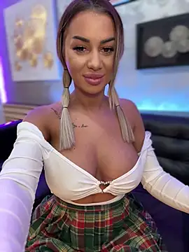 KirstieVegas online show from 03-03-25, 07:06