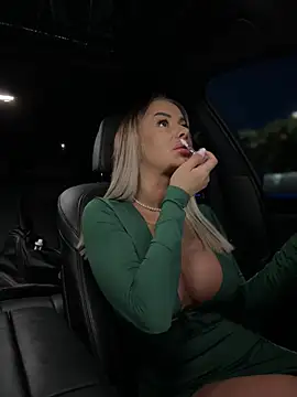 KirstieVegas online show from 03-13-25, 04:56