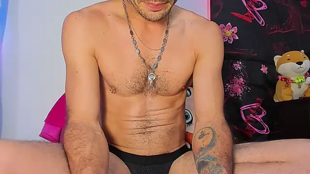 Snapshot of damn_fox chatting on 11-12-25, 05:35 damn fox online show from 11-12-25, 05:35