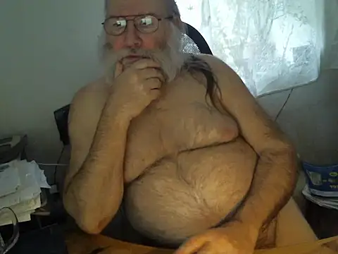 Snapshot of SexySantaC chatting on 01-15-25, 07:59 SexySantaC online show from 01-15-25, 07:59