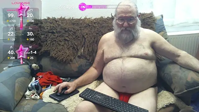 Snapshot of SexySantaC chatting on 01-24-25, 06:56 SexySantaC online show from 01-24-25, 06:56