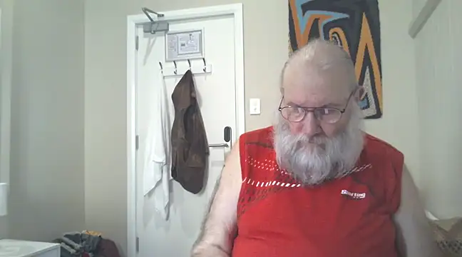 Snapshot of SexySantaC chatting on 03-11-25, 04:54 SexySantaC online show from 03-11-25, 04:54