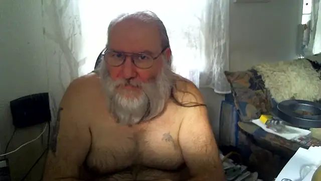 Snapshot of SexySantaC chatting on 09-27-25, 09:47 SexySantaC online show from 09-27-25, 09:47