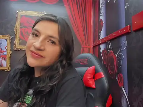 AmaiaDavies online show from 12-07-24, 01:36