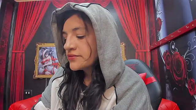 AmaiaDavies online show from 12-11-24, 02:09