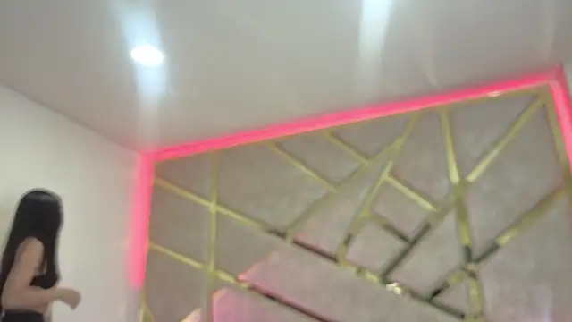 Snapshot of _emma_miller_ chatting on 02-16-26, 11:17 emma miller online show from 02-16-26, 11:17