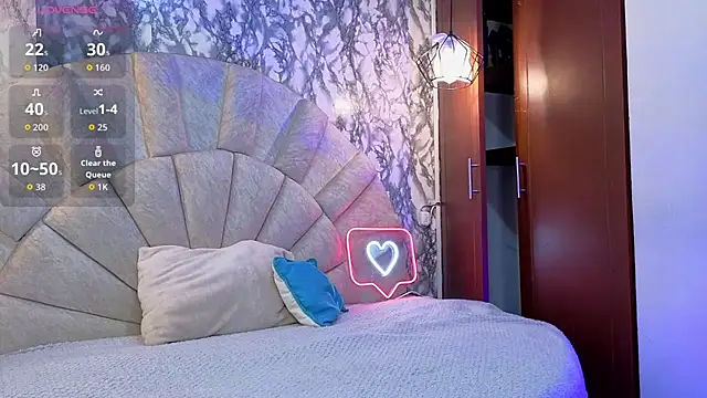 Snapshot of _emma_miller_ chatting on 02-25-26, 10:58 emma miller online show from 02-25-26, 10:58