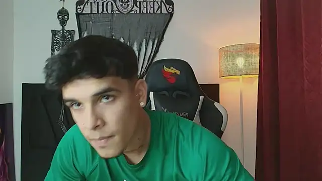 Evan stoner online show from 10-29-25, 03:20