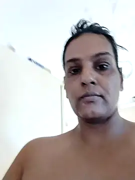 Snapshot of NWC4LYF chatting on 06-11-26, 08:12 NWC4LYF online show from 06-11-26, 08:12