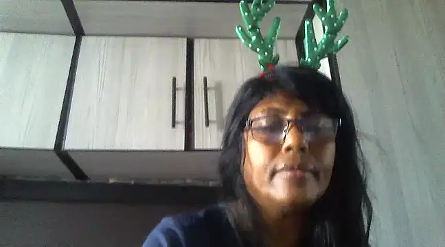 MsAttitude online show from 12-19-24, 08:45