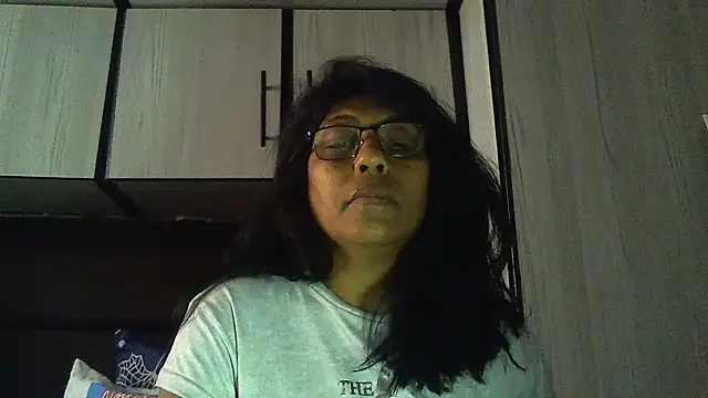 MsAttitude online show from 12-30-24, 02:51