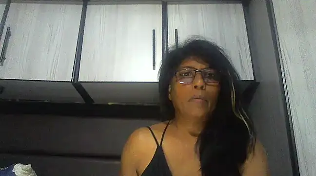 MsAttitude online show from 03-18-25, 04:37