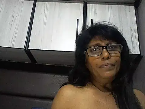 MsAttitude online show from 11-22-25, 03:11