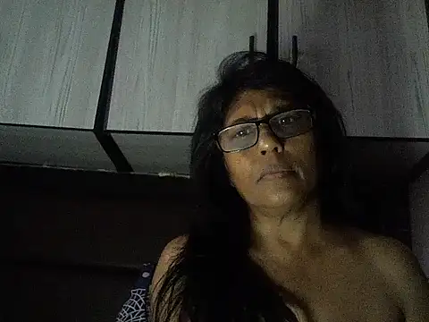 MsAttitude online show from 11-27-25, 01:24