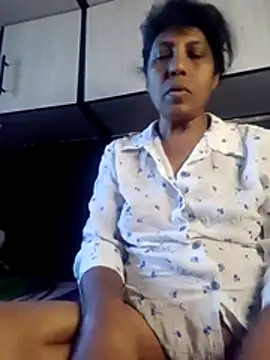 Snapshot of MsAttitude chatting on 06-10-26, 06:23 MsAttitude online show from 06-10-26, 06:23