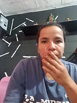 Snapshot of AdrianaLima69 chatting on 03-06-25, 01:03 AdrianaLima69 online show from 03-06-25, 01:03