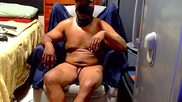 CharlesBlk79  online show from 01-31-26, 07:11