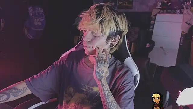 AcidMilo online show from 05-21-26, 03:35