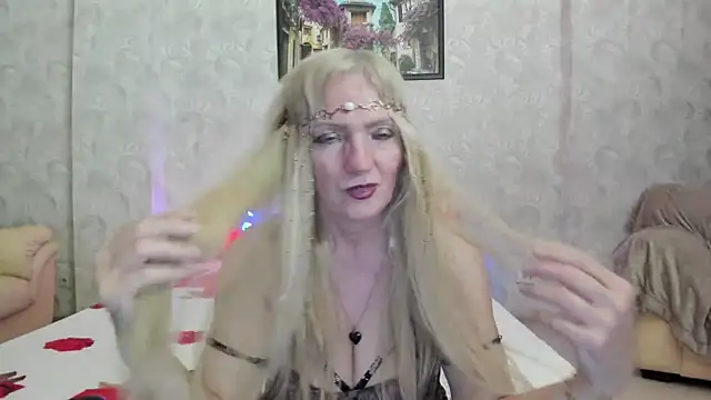 TrueFoxyyy online show from 05-14-26, 07:09