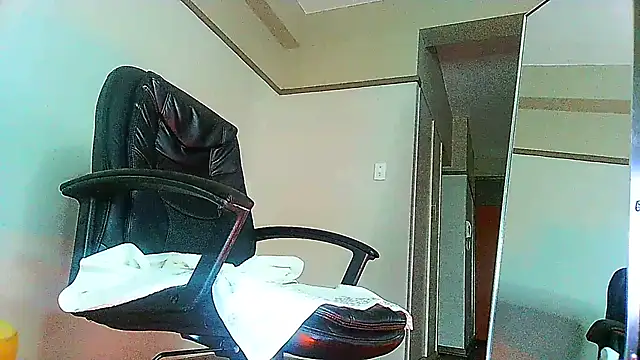 Charlie-Crawford online show from 03-19-25, 07:49