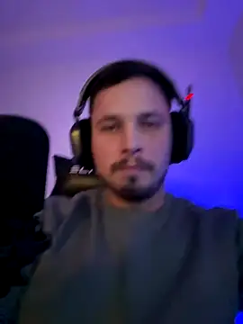 Jonkitzler1 online show from 12-22-25, 06:49