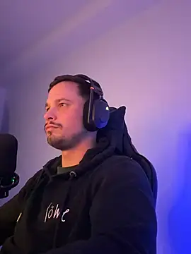 Jonkitzler1 online show from 01-14-26, 06:46