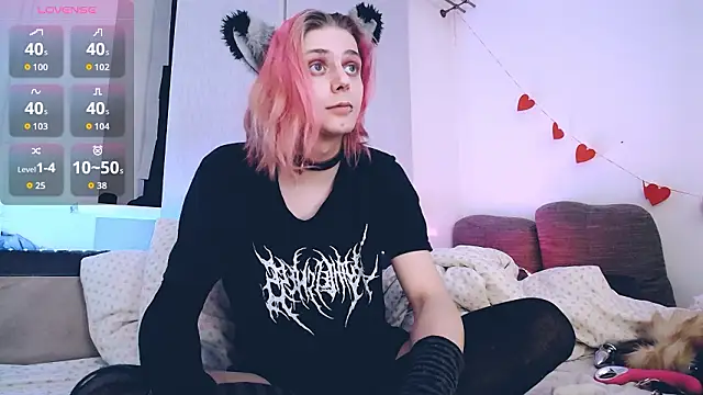 Littlepinkcat online show from 03-22-26, 04:32