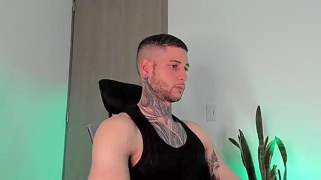  jamesleandros1 online show from 02-08-26, 11:19