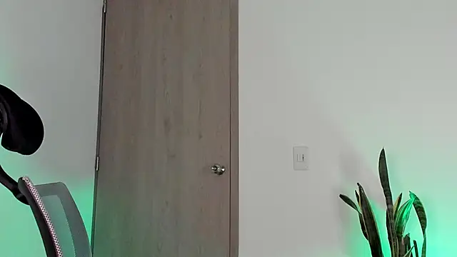  jamesleandros1 online show from 02-13-26, 03:13