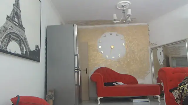 Snapshot of AnnaBellaLuckyXOXO chatting on 06-17-26, 10:17 AnnaBellaLuckyXOXO online show from 06-17-26, 10:17