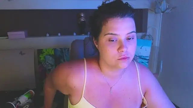 Snapshot of Malika_uAngel chatting on 07-05-26, 02:29 Malika uAngel online show from 07-05-26, 02:29