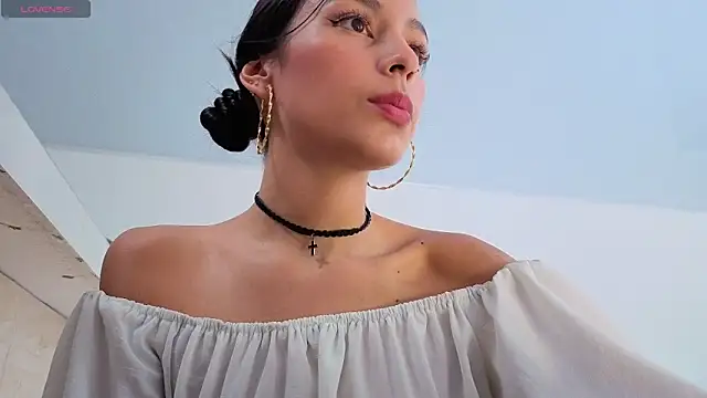 Snapshot of PIA_STONE chatting on 06-17-26, 08:10 PIA STONE online show from 06-17-26, 08:10