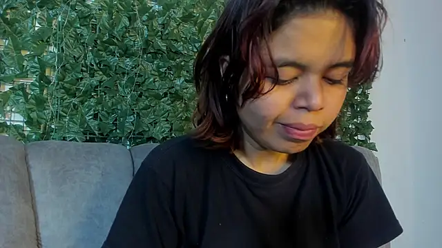 Snapshot of SabinaMerchetti chatting on 06-18-26, 05:06 SabinaMerchetti online show from 06-18-26, 05:06