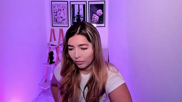 sofihill01 online show from 10-07-25, 07:22