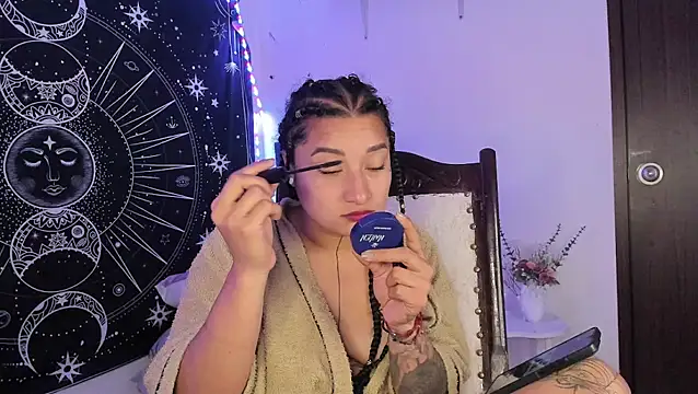 Eva Lee  online show from 02-05-26, 09:25