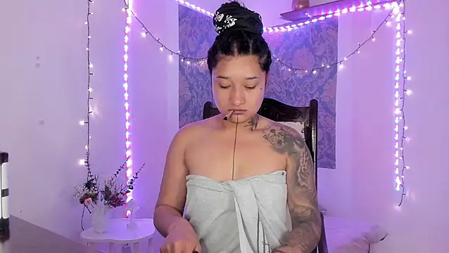 Eva Lee  online show from 03-07-26, 09:39