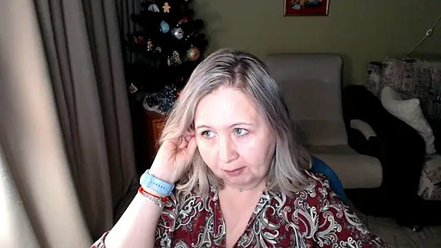 Snapshot of JanaMayer chatting on 01-15-25, 01:31 JanaMayer online show from 01-15-25, 01:31