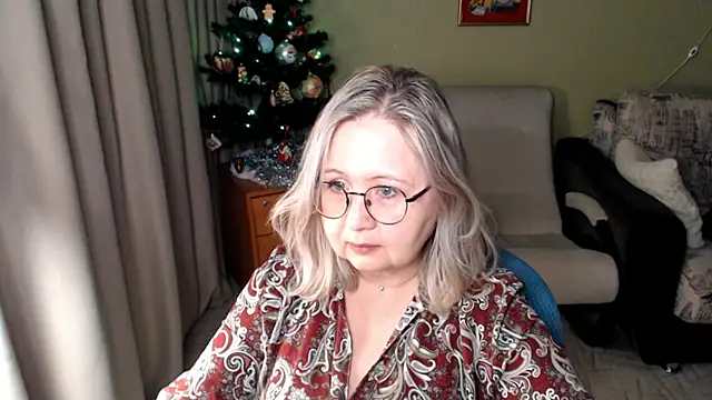 Snapshot of JanaMayer chatting on 01-15-25, 04:32 JanaMayer online show from 01-15-25, 04:32