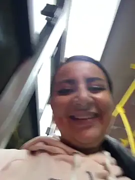 Abril Luv online show from 02-11-26, 01:21