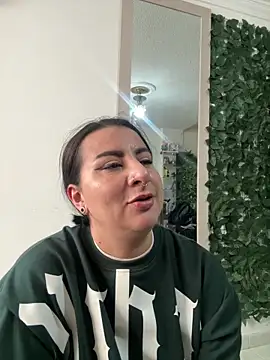 Abril Luv online show from 04-16-26, 01:23