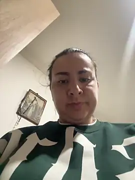 Snapshot of Abril_Luv chatting on 05-04-26, 12:39 Abril Luv online show from 05-04-26, 12:39