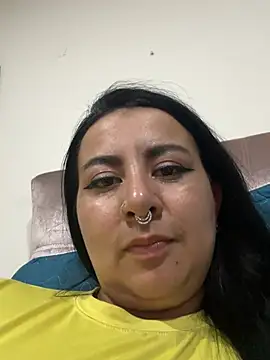 Snapshot of Abril_Luv chatting on 06-10-26, 01:50 Abril Luv online show from 06-10-26, 01:50